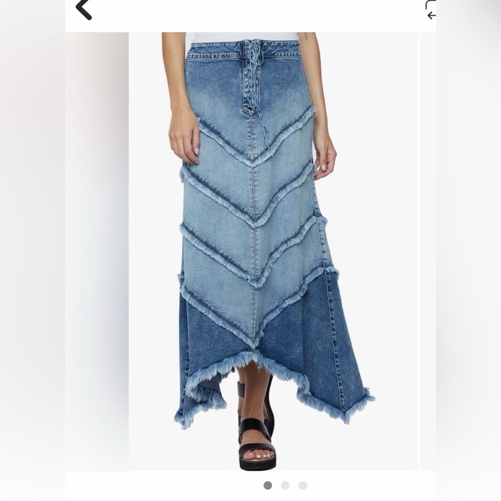 Wash Lab Denim Chevron Tiered Frayed Hem Maxi Skirt - Blue - Like New - Size 30